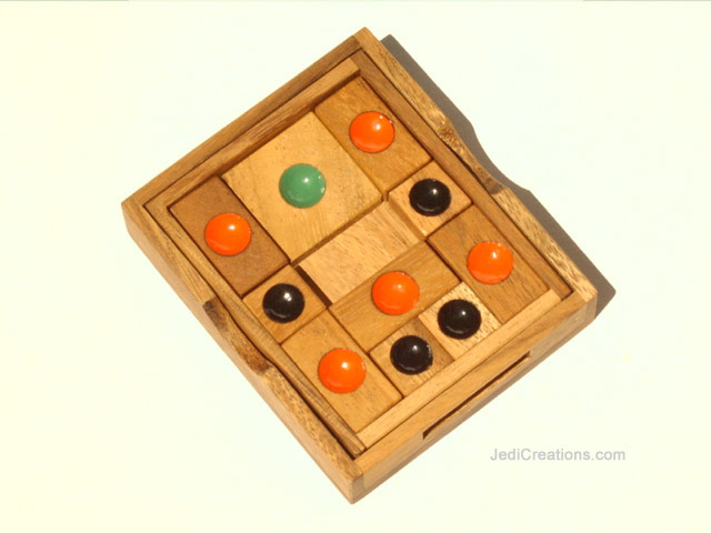 Educational Games & Puzzles: Wholesale Khun Phaen (small), manufacturer exports directly from Thailand - KHUN PHAEN-S